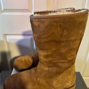 UGG Women’s Tall Suede Boot